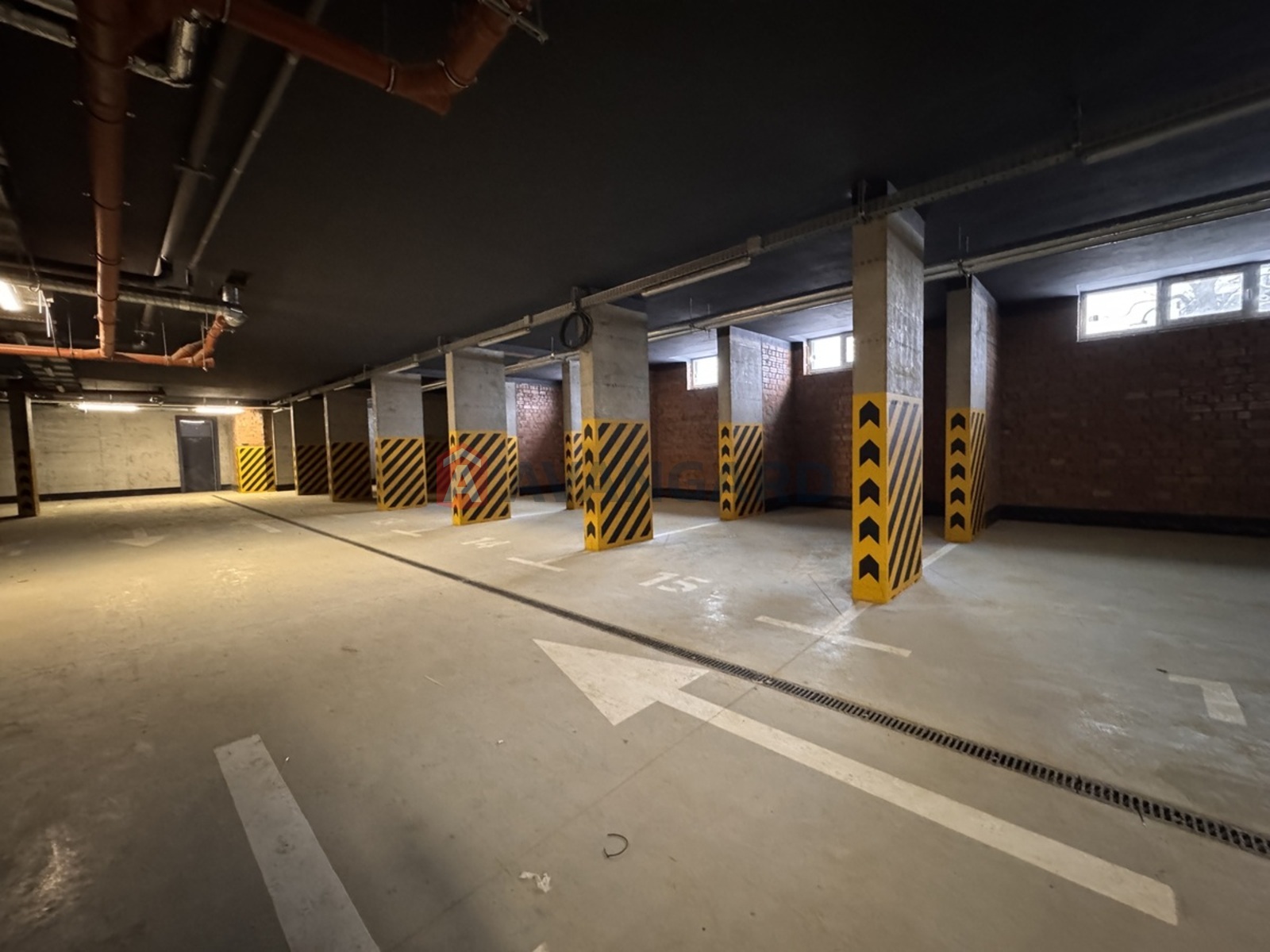 1 ��. ��������, 26/15/5 ��. �., 4/5 ������ ���� 13