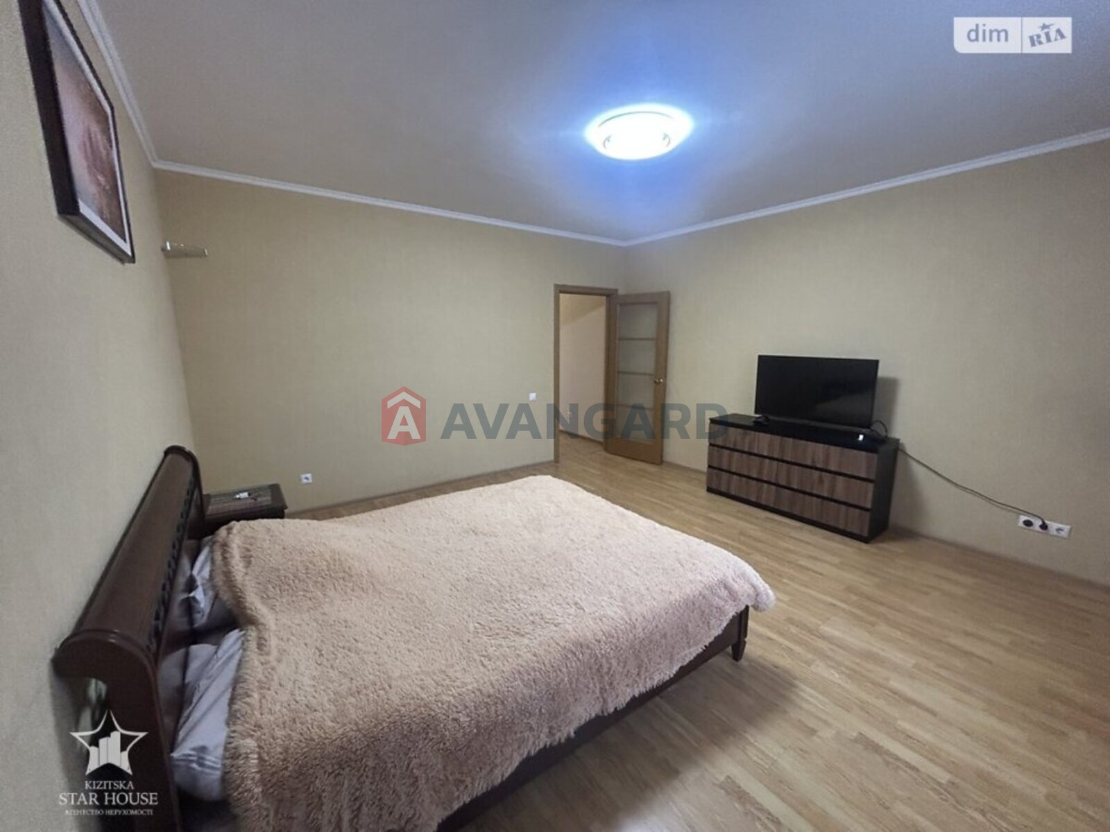 2 ��. ��������, 68/33/13 ��. �., 9/9 ������ ���� 2