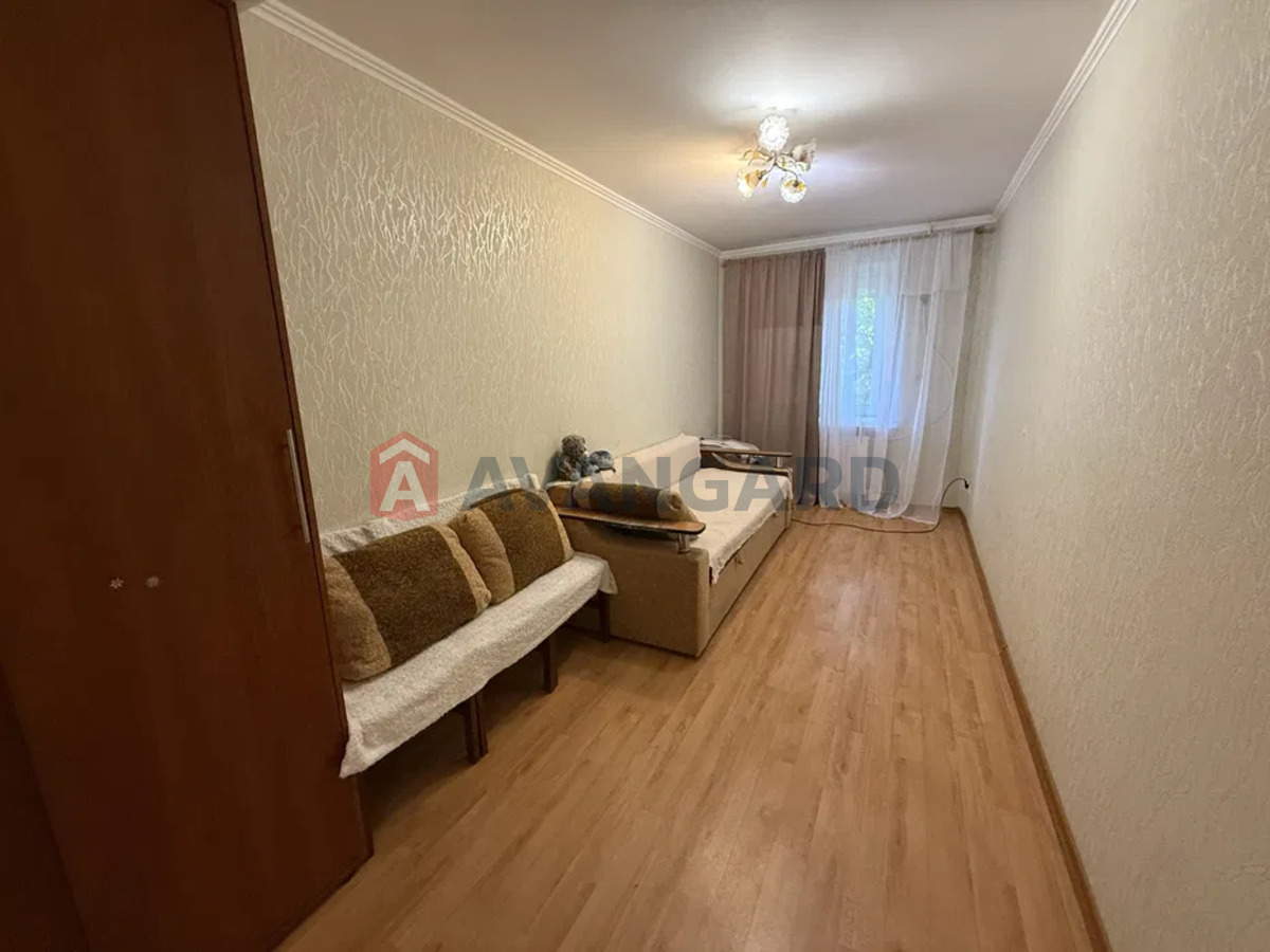 3 ����. ��������, 64/-/6 ��. �., 3/5 ���� ���� 3