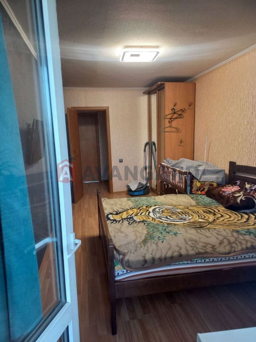 3 ��. ��������, 102/-/15 ��. �., 5/9 ������ ���� 7