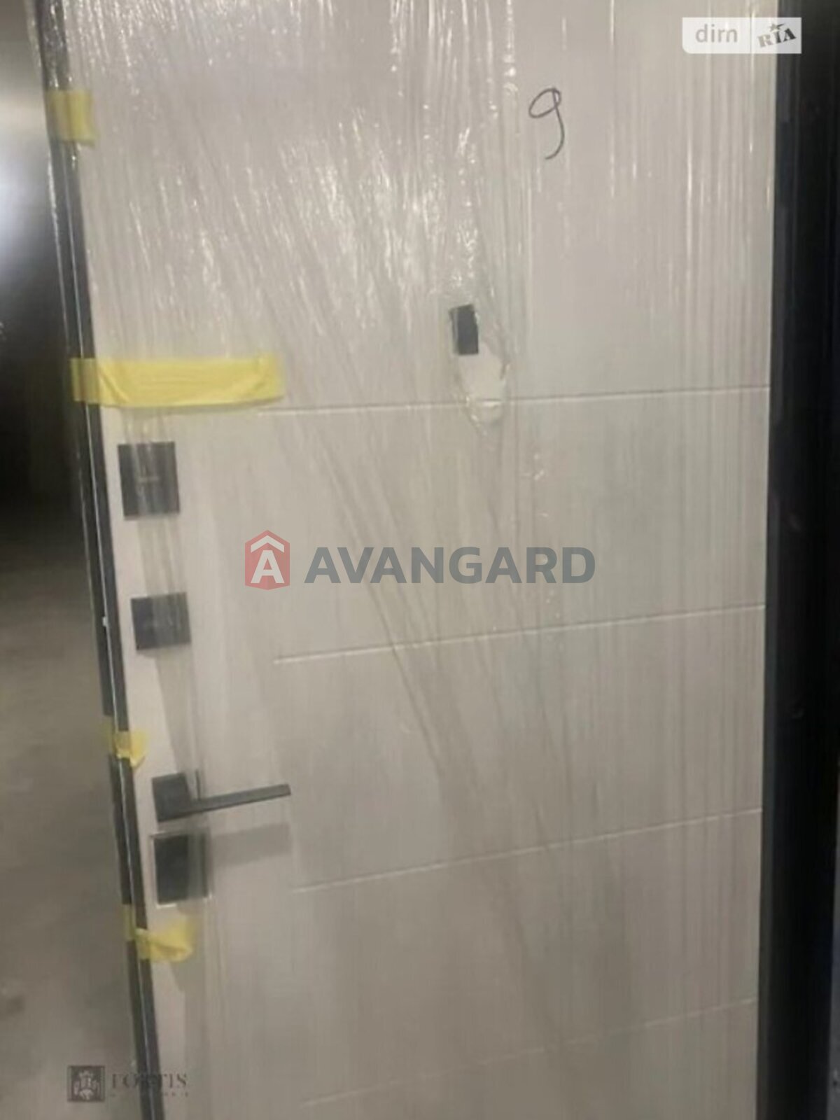 1 ����. ��������, 47/17/15 ��. �., 9/10 ���� ���� 14