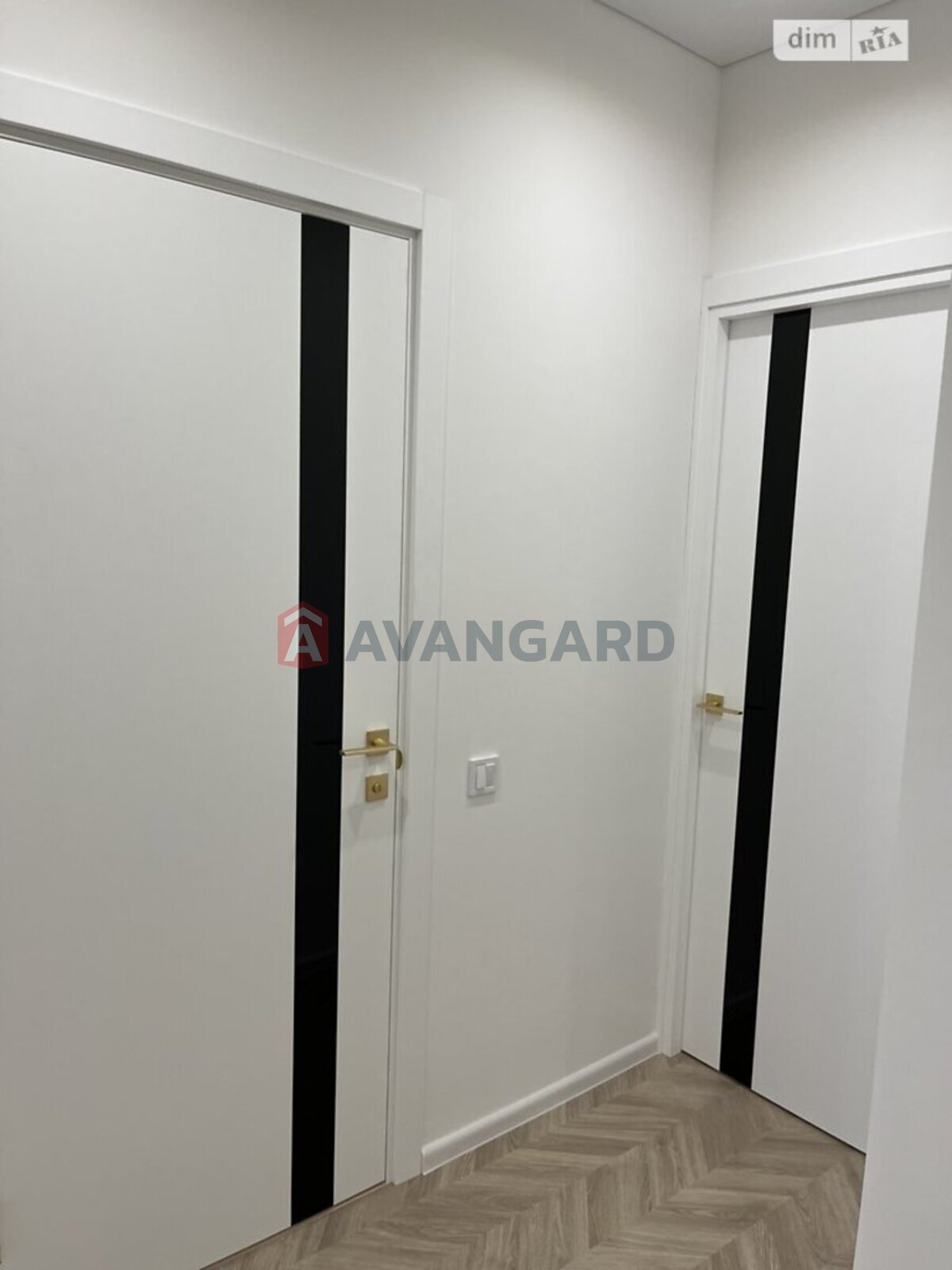 2 ����. ��������, 70/29/24 ��. �., 6/8 ���� ���� 29