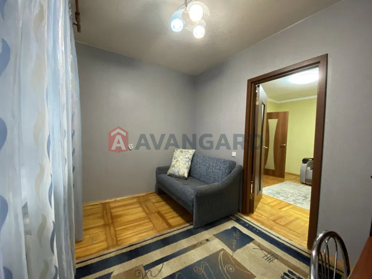 2 ��. ��������, 37/-/7 ��. �., 9/13 ������ ���� 3