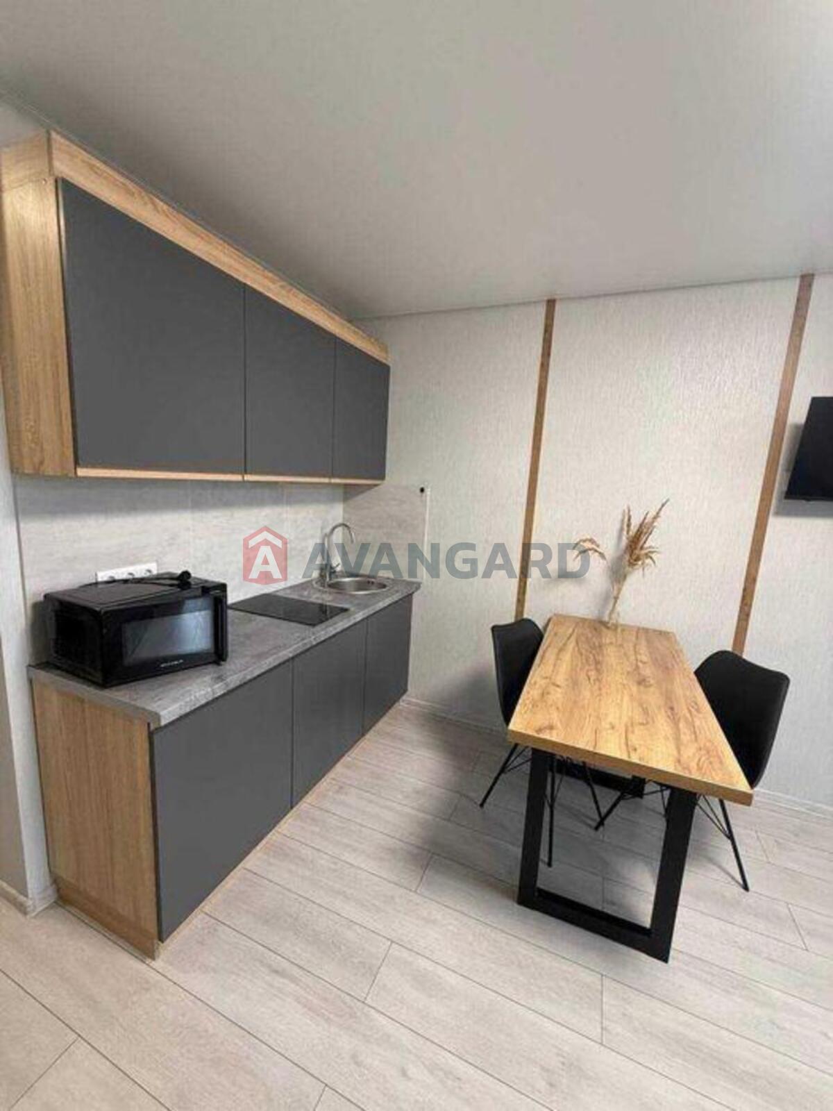 1 ��. ��������, 24/-/4 ��. �., 4/10 ������ ���� 2