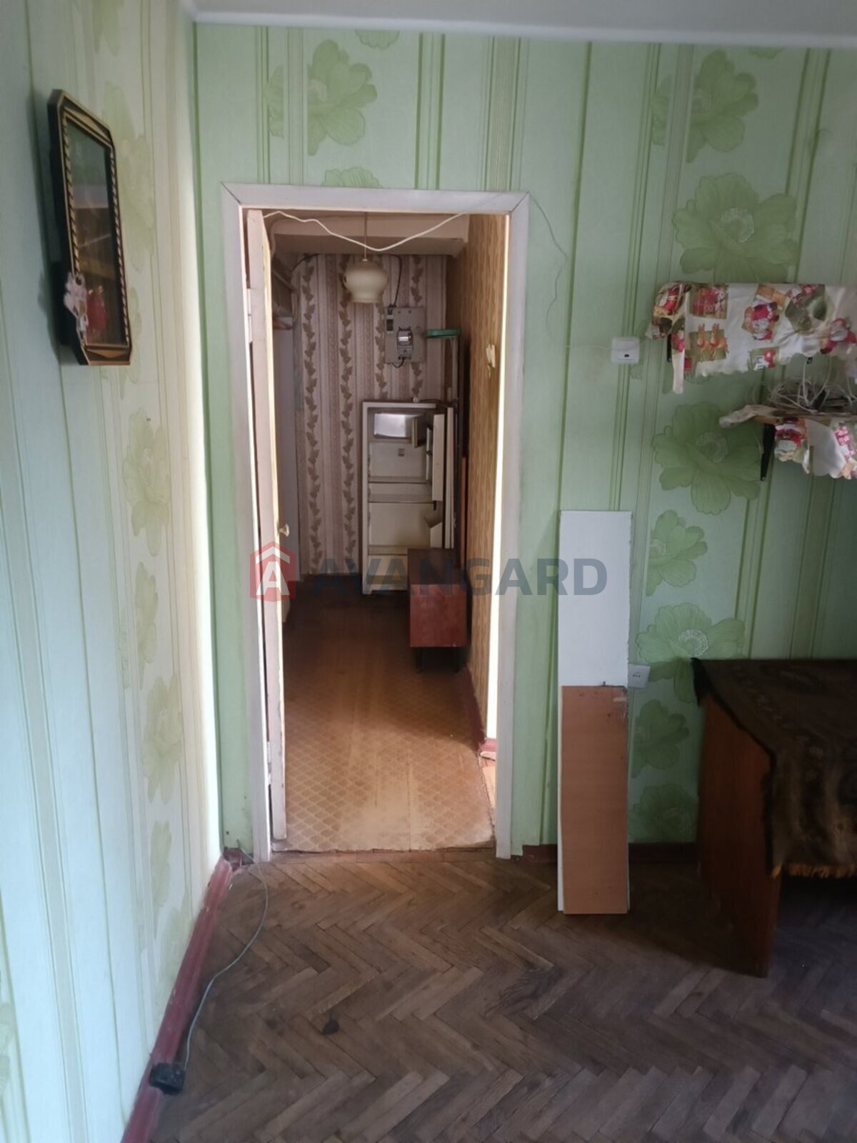 3 ����. ��������, 43/29/4 ��. �., 5/5 ���� ���� 6