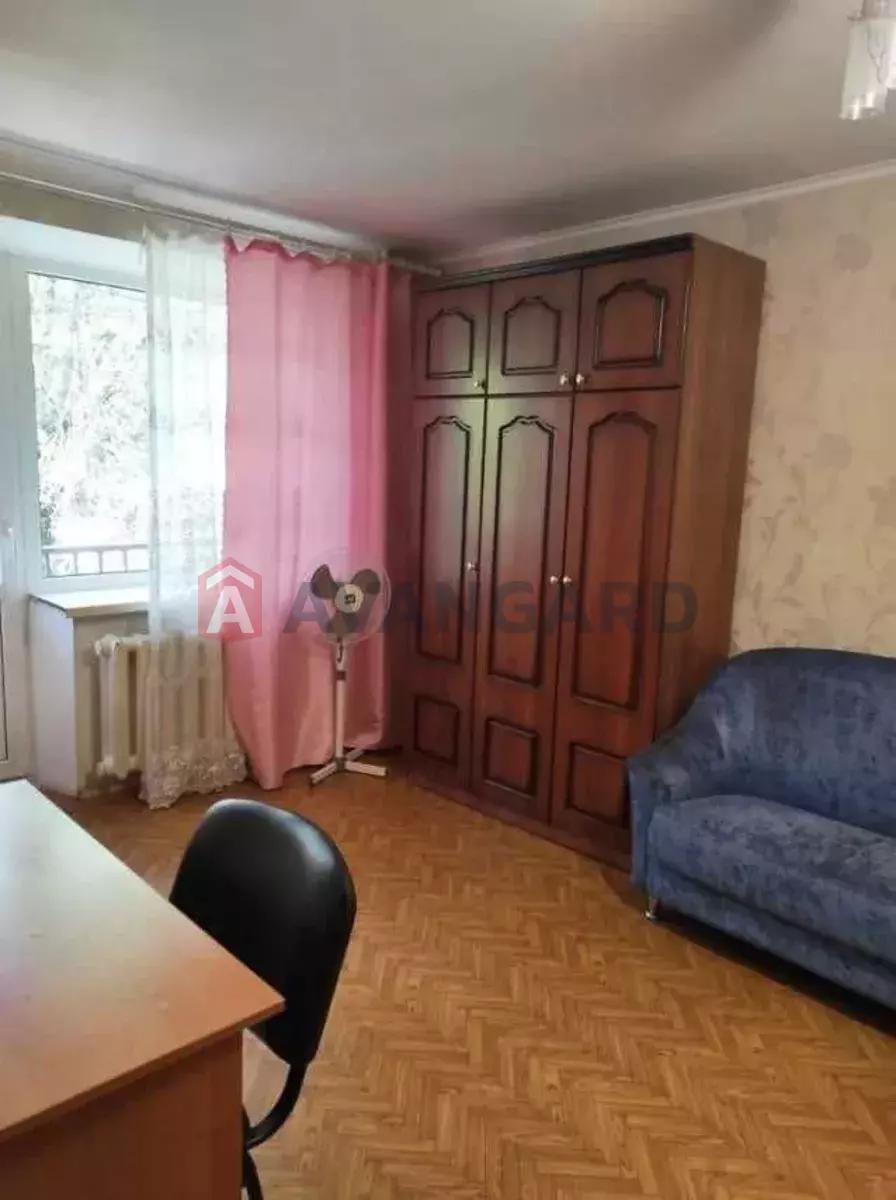 1 ����. ��������, 33/-/6 ��. �., 2/5 ���� ���� 8