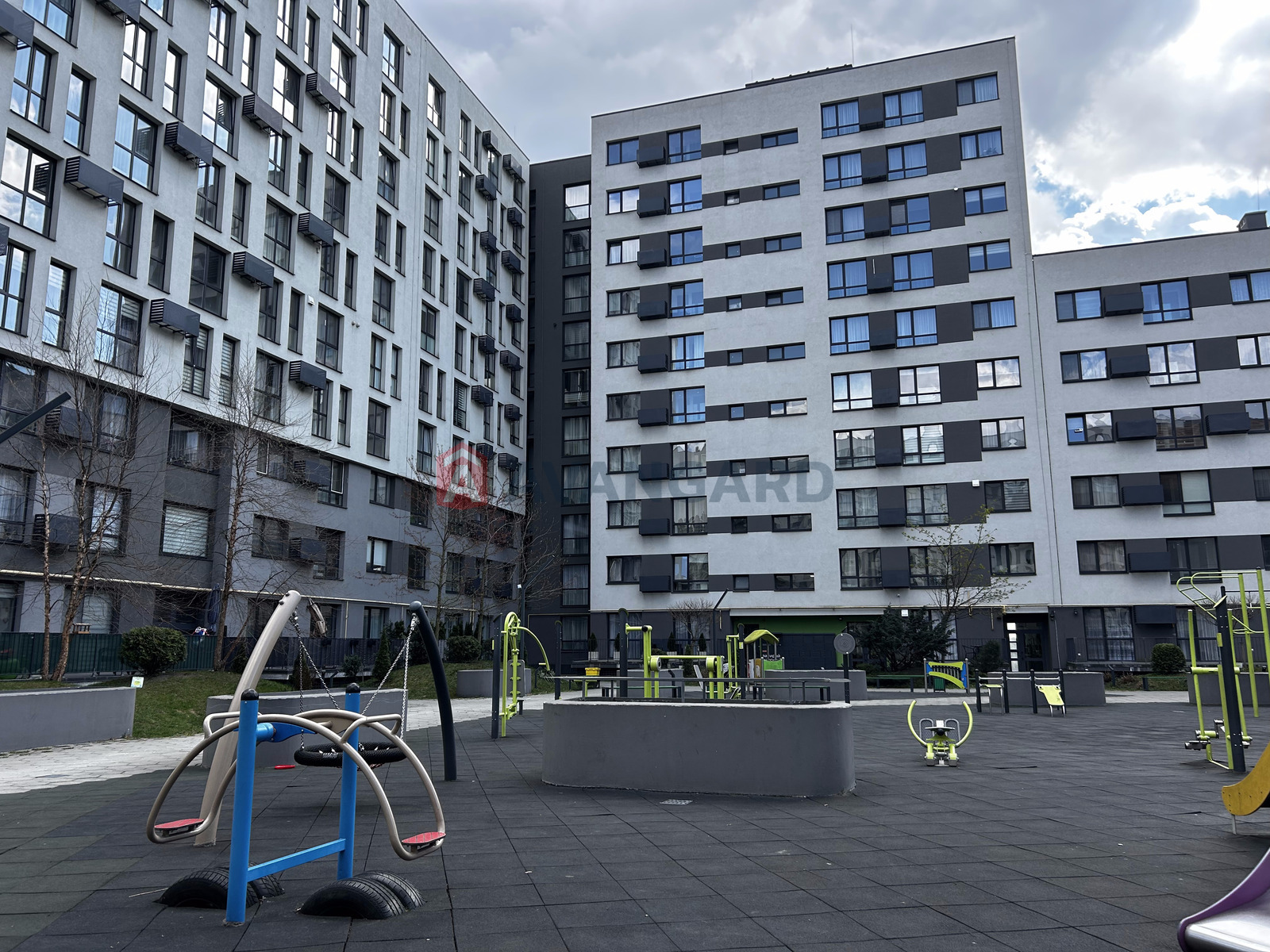 1 ����. ��������, 43/20/13 ��. �., 5/10 ���� ���� 22