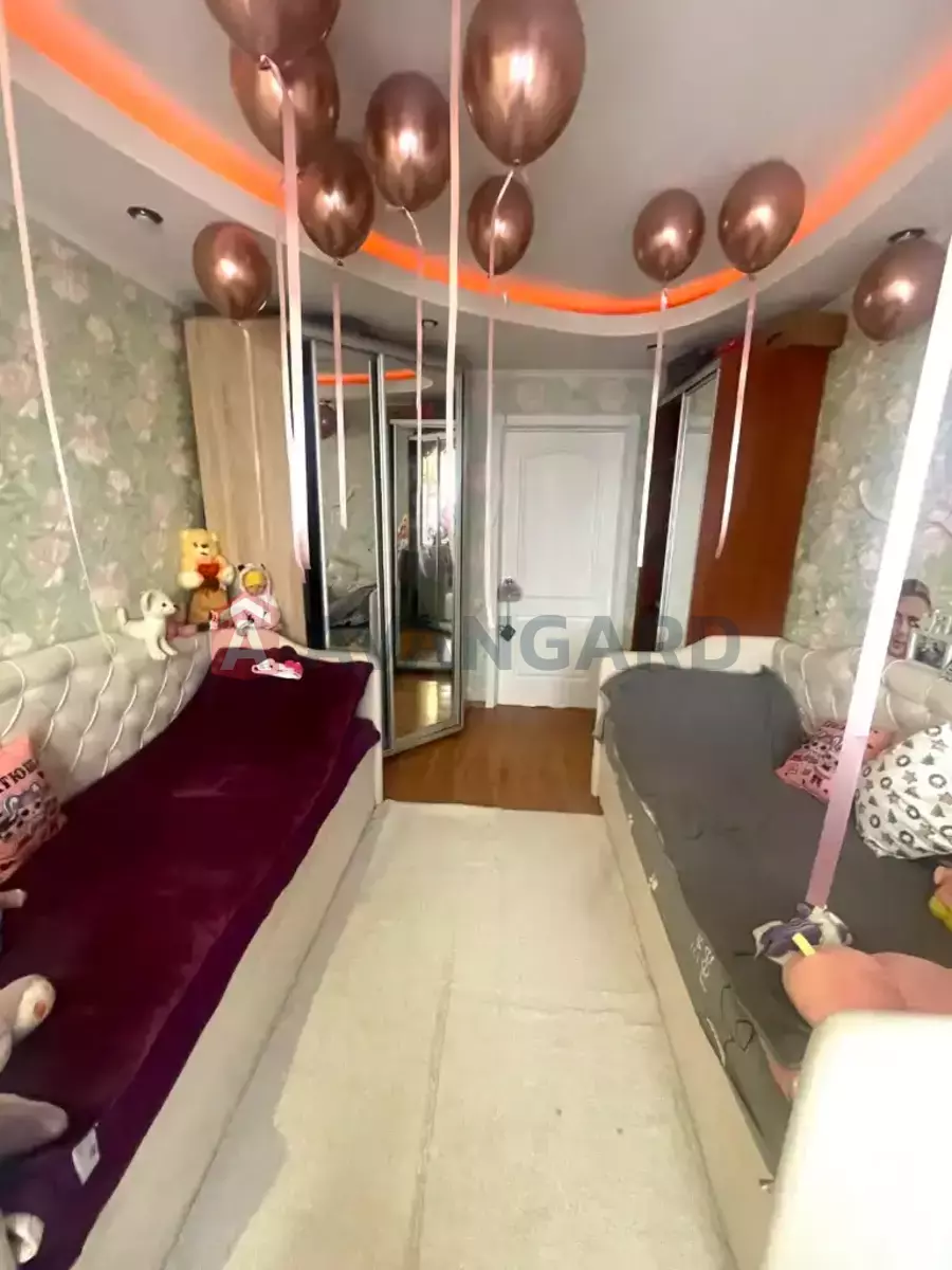 2 ����. ��������, 46/-/6 ��. �., 5/5 ���� ���� 18