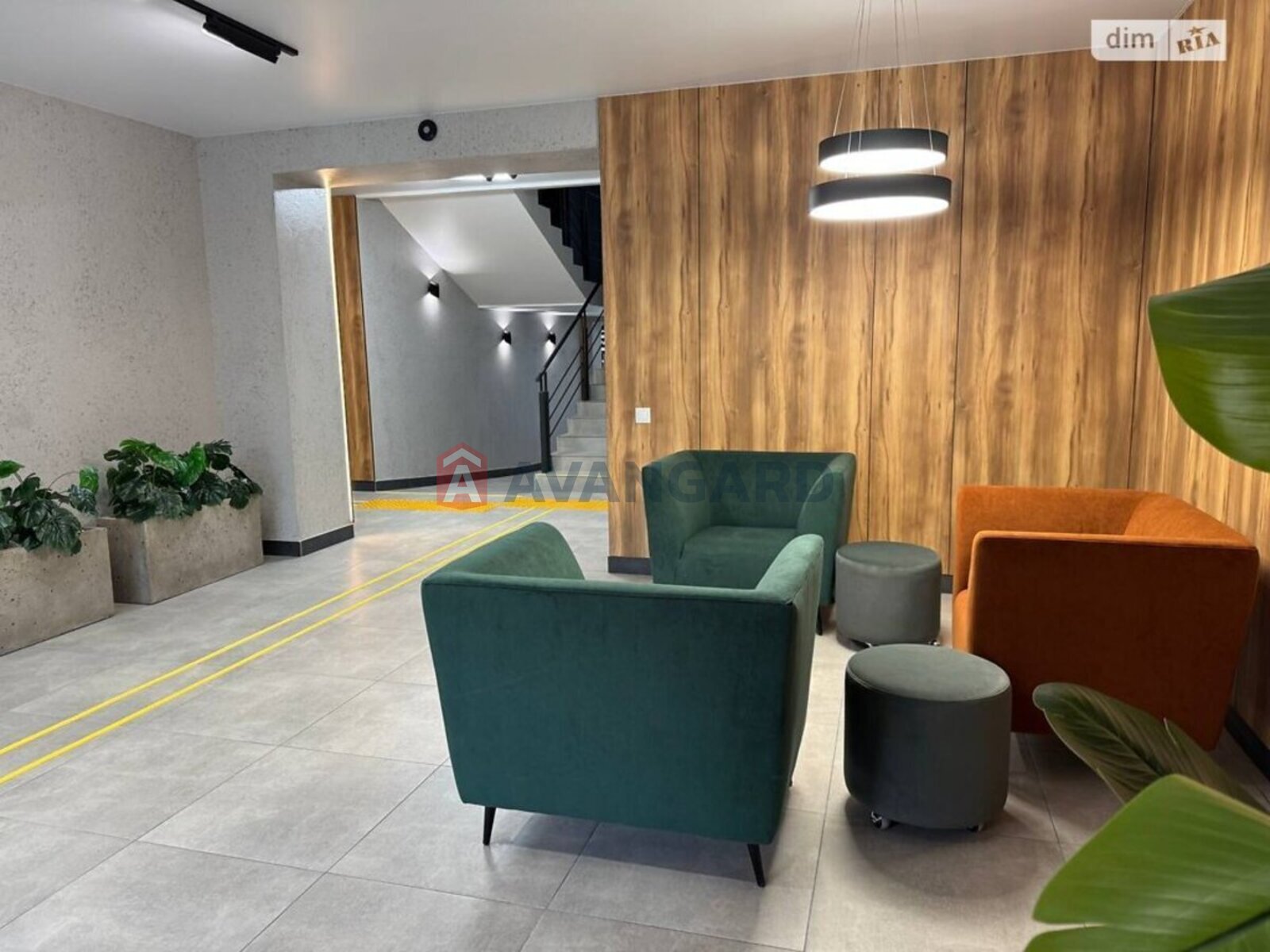 2 ����. ��������, 78/-/- ��. �., 8/9 ���� ���� 18