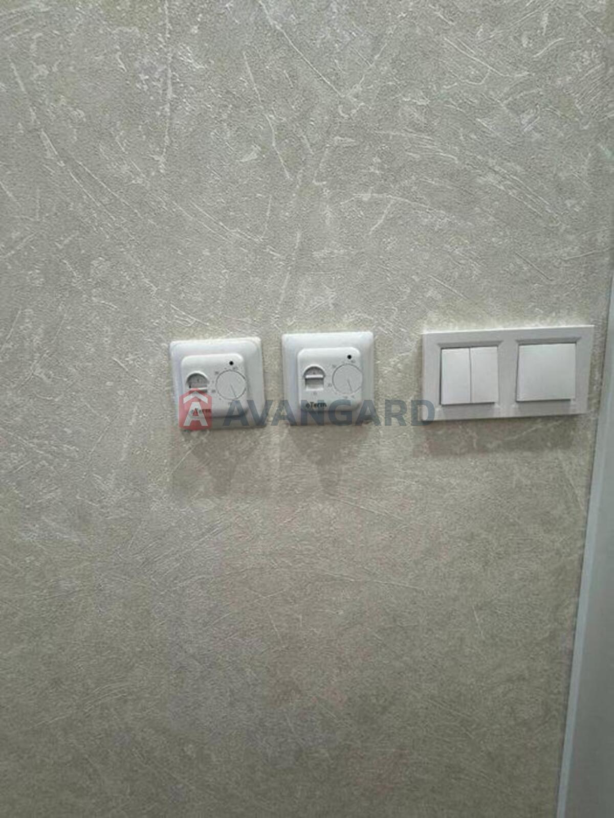 1 ����. ��������, 25/-/7 ��. �., 2/3 ���� ���� 8