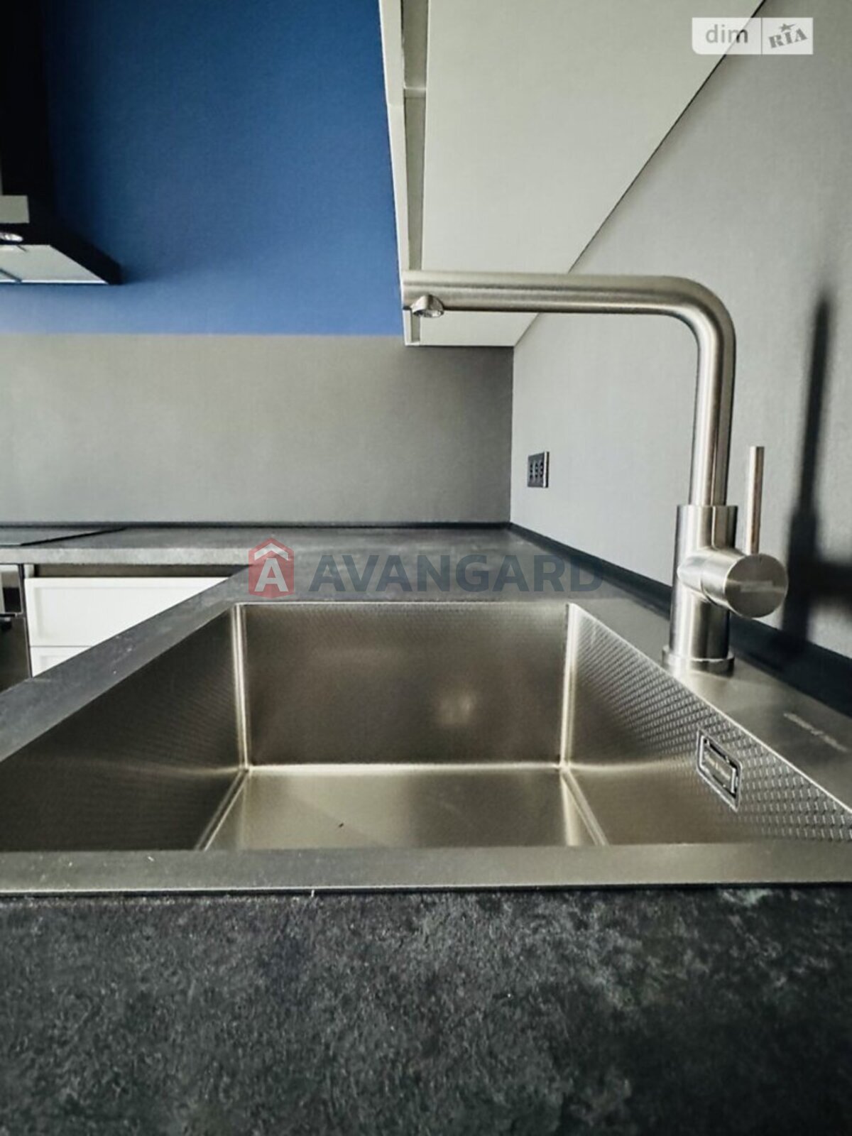 2 ��. ��������, 61/-/26 ��. �., 5/5 ������ ���� 16