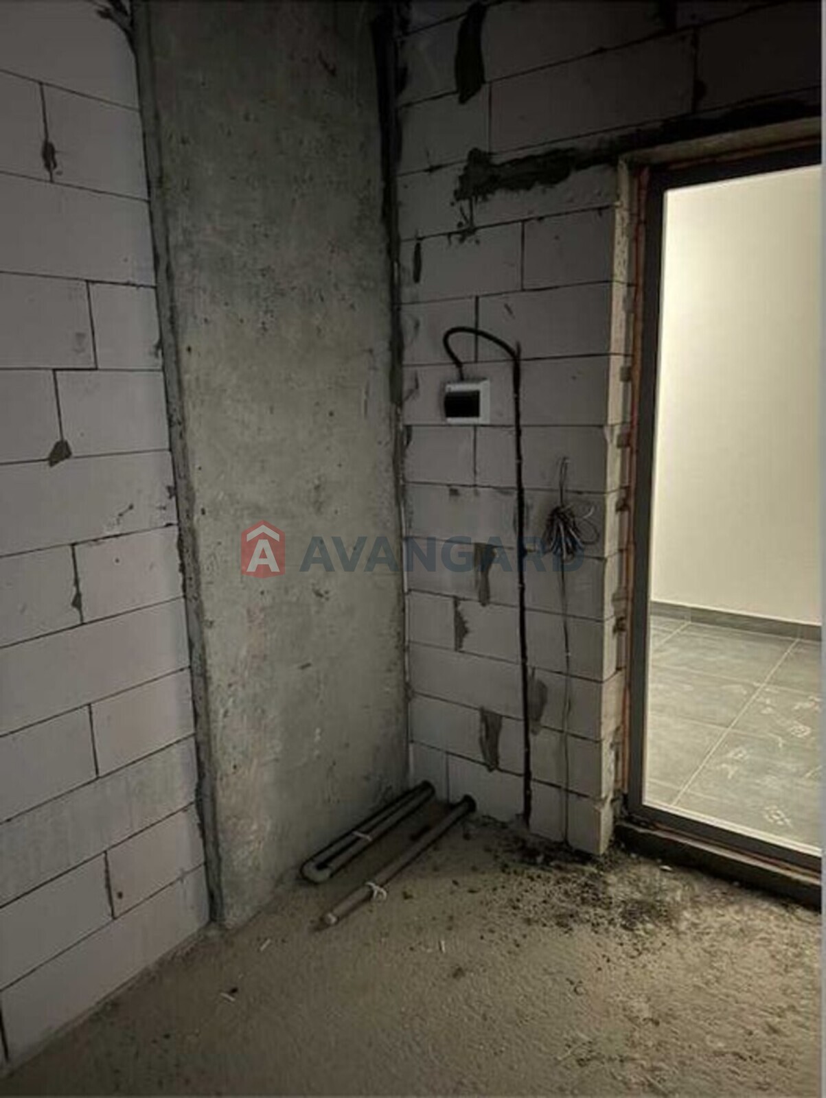 3 ��. ��������, 98/-/15 ��. �., 9/9 ������ ���� 14