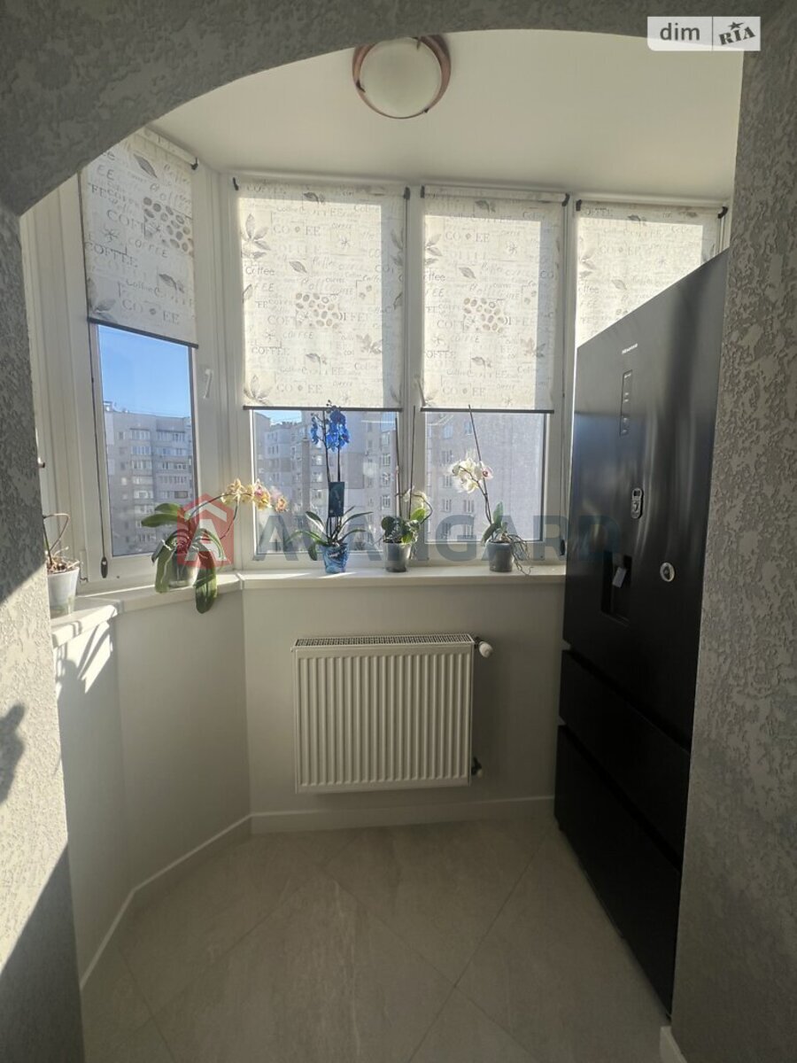 3 ��. ��������, 94/53/- ��. �., 7/9 ������ ���� 23