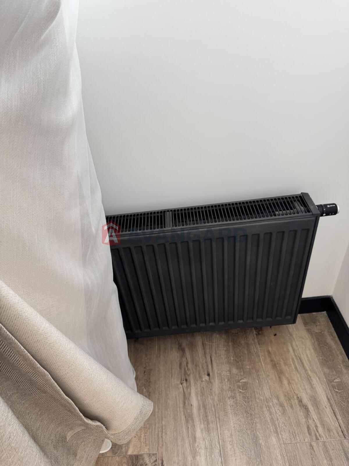 1 ����. ��������, 40/-/12 ��. �., 12/16 ���� ���� 7