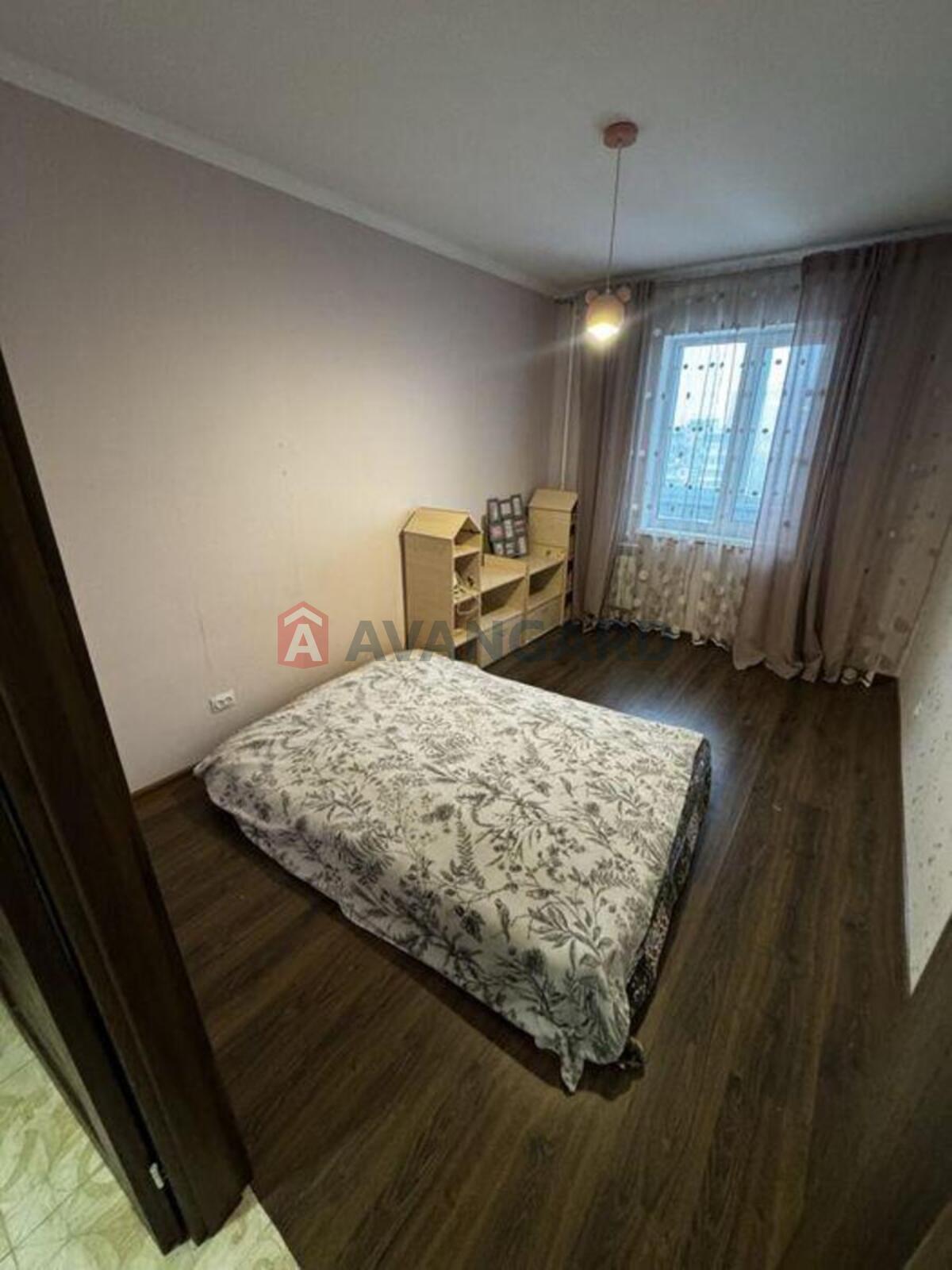 2 ����. ��������, 51/-/8 ��. �., 9/9 ���� ���� 3