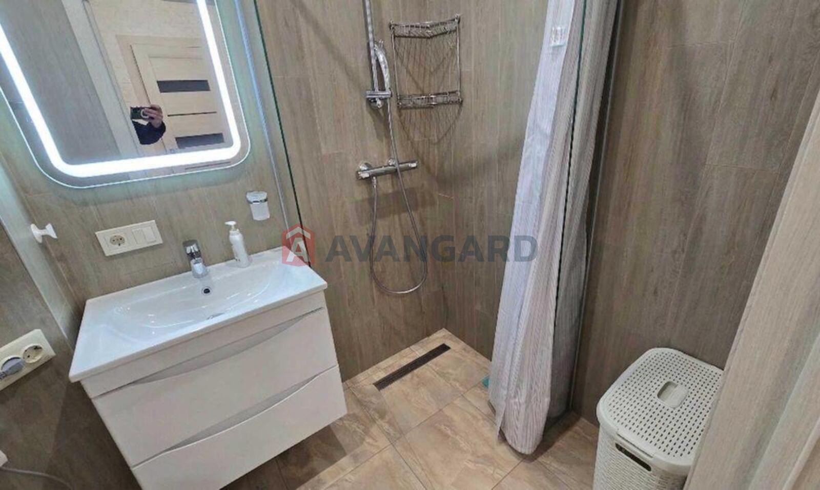 3 ��. ��������, 86/-/16 ��. �., 6/20 ������ ���� 14