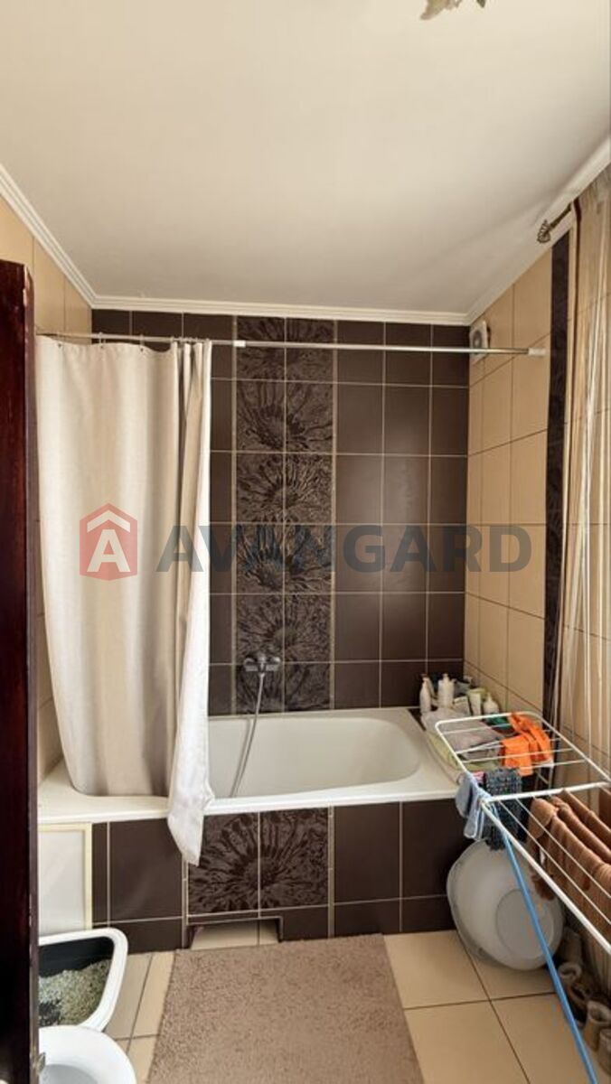 3 ��. ��������, 79/-/16 ��. �., 2/3 ������ ���� 13