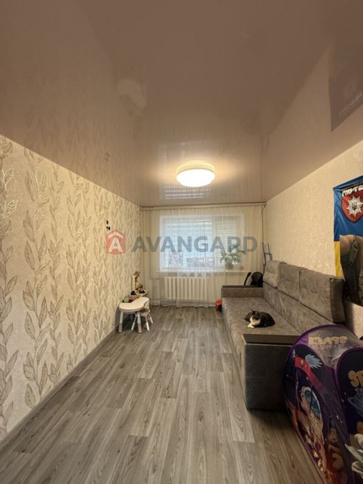 2 ��. ��������, 52/-/5 ��. �., 1/5 ������ ���� 4