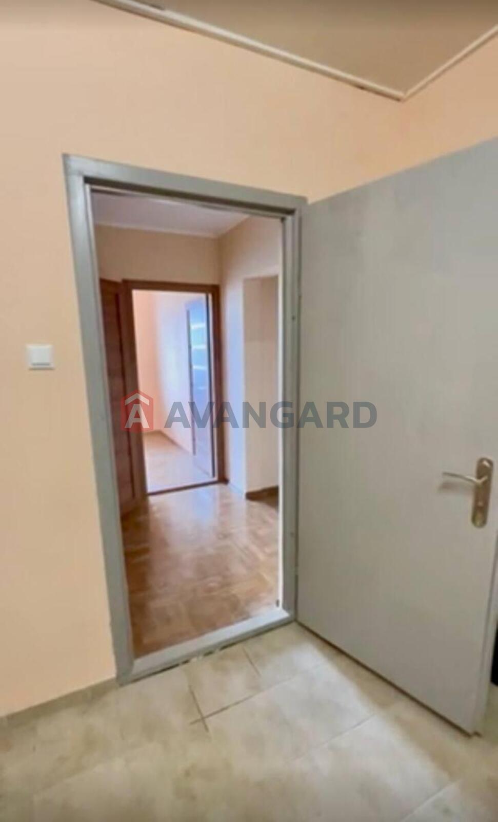 1 ��. ��������, 43/18/10 ��. �., 4/25 ������ ���� 2