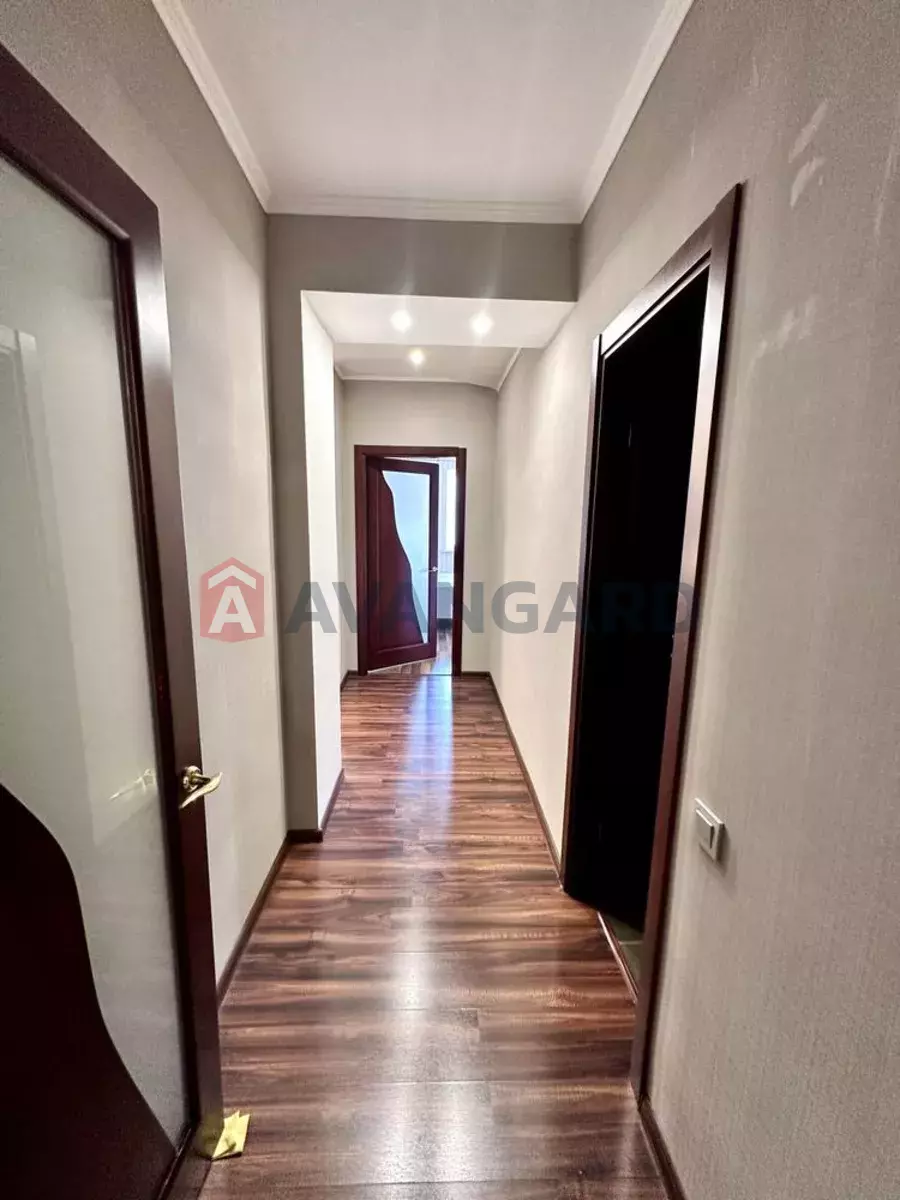 3 ����. ��������, 93/-/30 ��. �., 9/11 ���� ���� 9