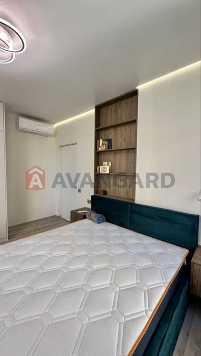 1 ��. ��������, 37/18/10 ��. �., 8/21 ������ ���� 22