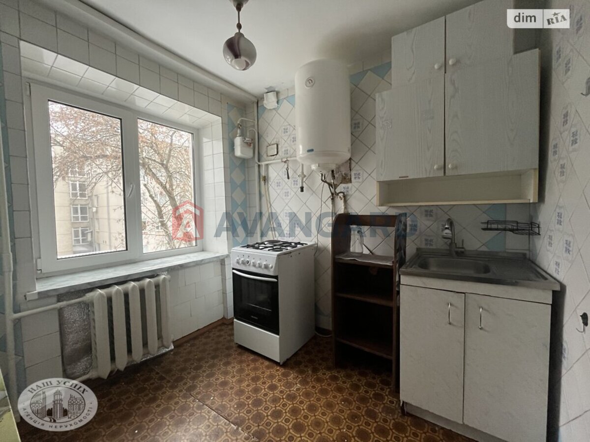 2 ��. ��������, 43/29/5 ��. �., 3/5 ������ ���� 15