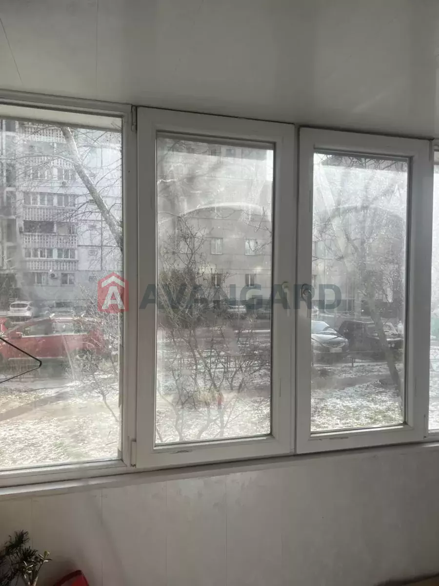 3 ��. ��������, 69/-/9 ��. �., 1/10 ������ ���� 5