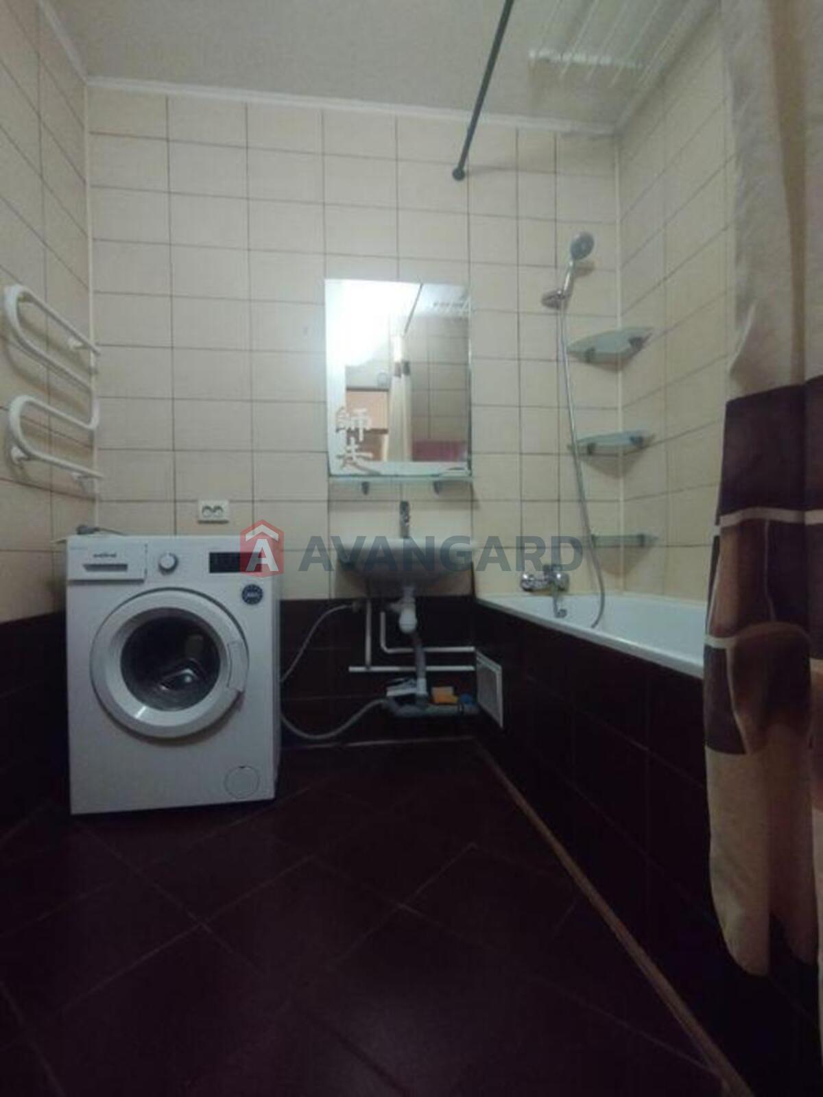 2 ��. ��������, 68/-/15 ��. �., 23/25 ������ ���� 5