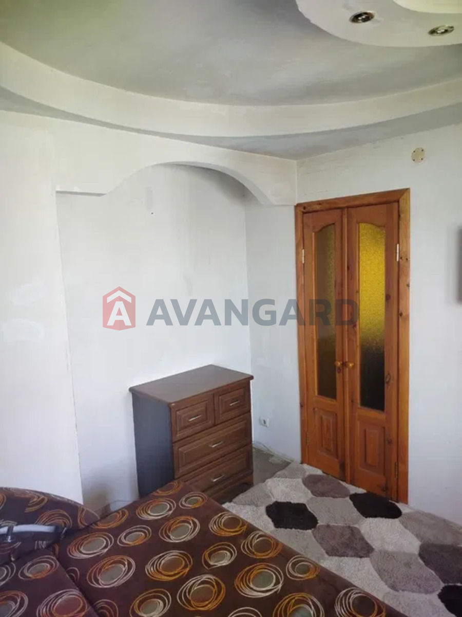 2 ��. ��������, 32/-/6 ��. �., 4/4 ������ ���� 4