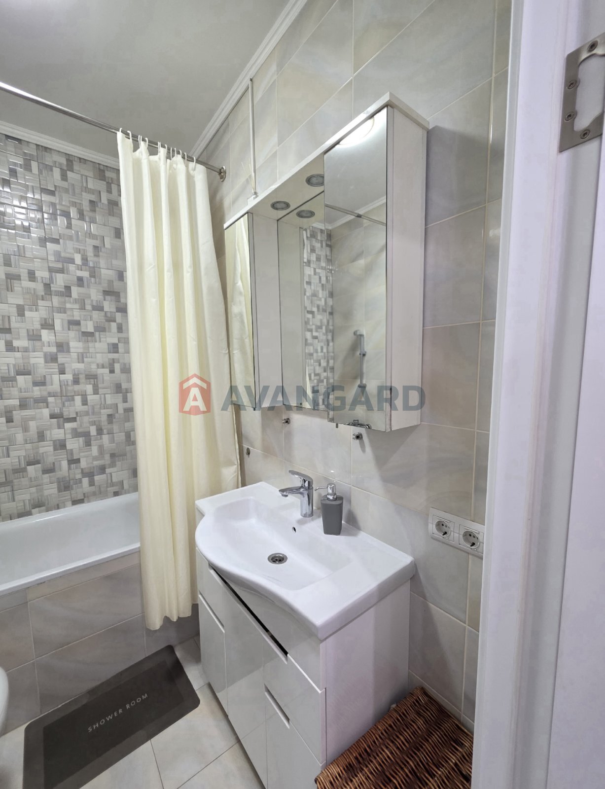 2 ��. ��������, 67/-/11 ��. �., 7/11 ������ ���� 17