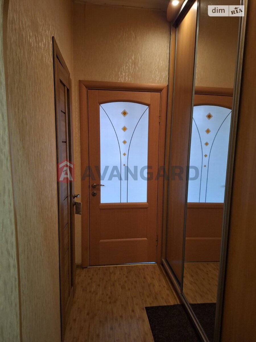 3 кім. квартира, 63/-/10 кв. м., 1/2 поверх фото 3 3 кім. квартира, 63/-/10 кв. м., 1/2 поверх фото 3