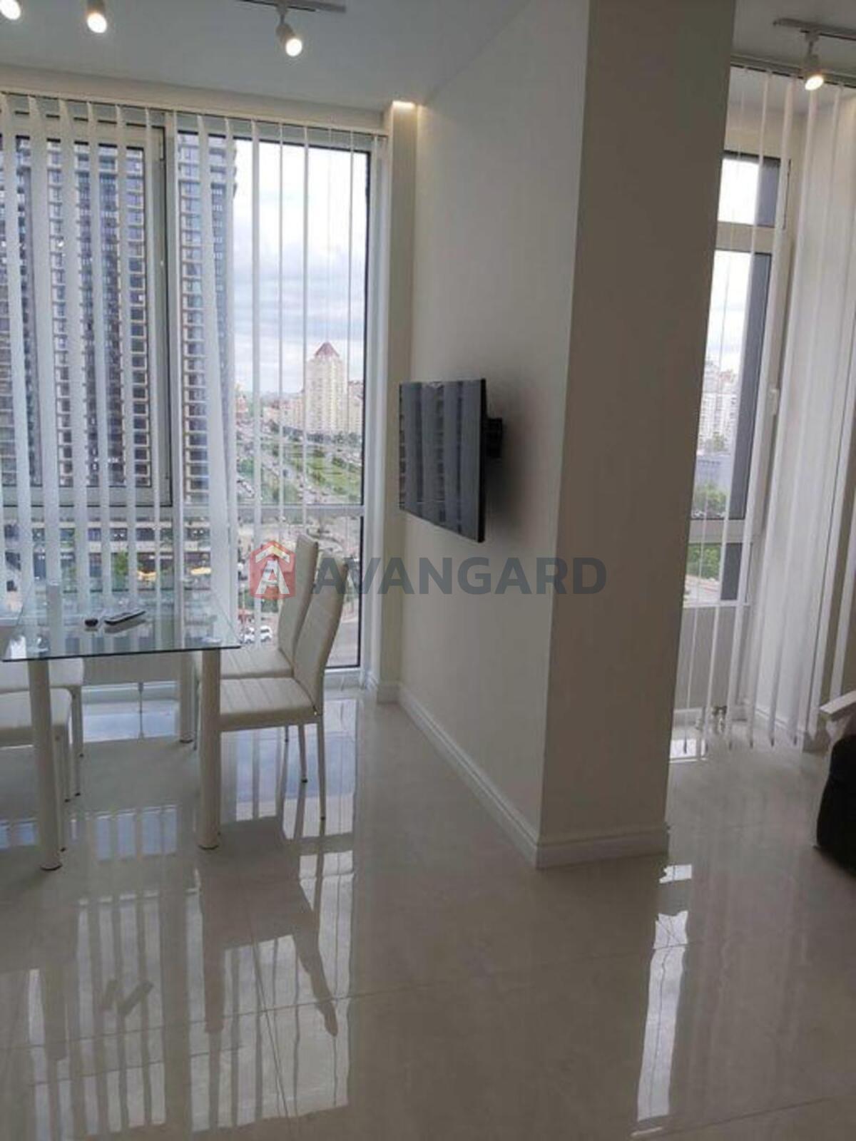 2 ��. ��������, 80/-/30 ��. �., 11/26 ������ ���� 5