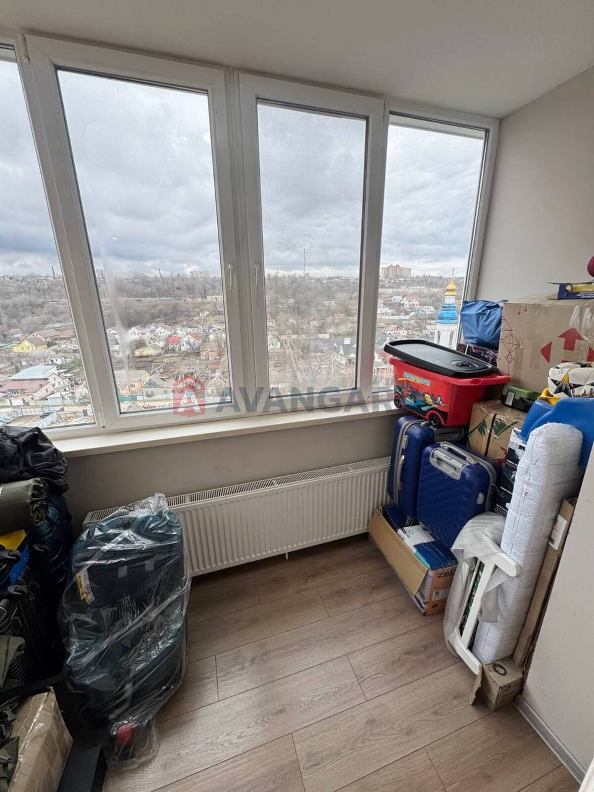 2 ��. ��������, 56/30/14 ��. �., 10/12 ������ ���� 21