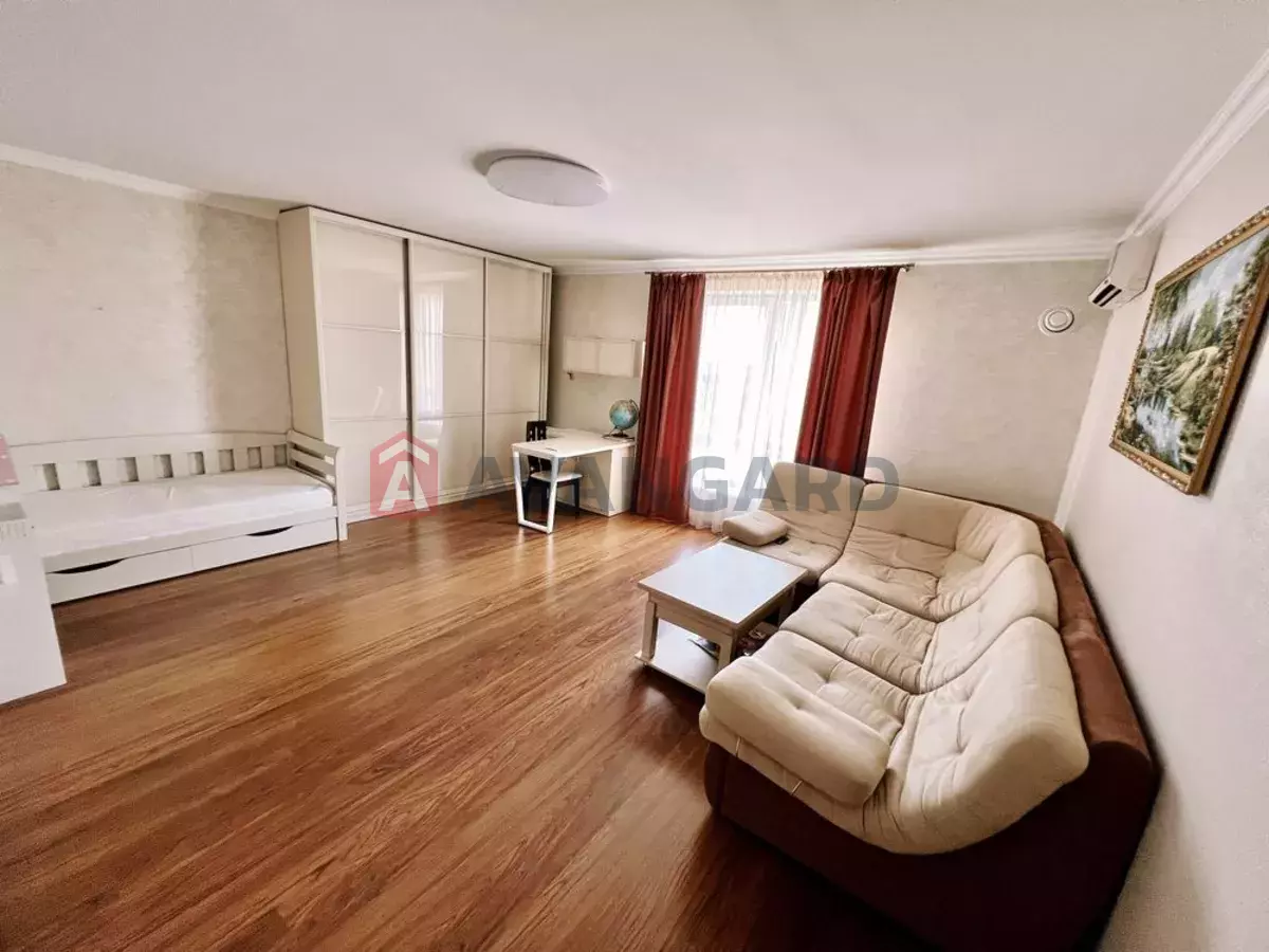 2 ��. ��������, 80/-/15 ��. �., 14/16 ������ ���� 6