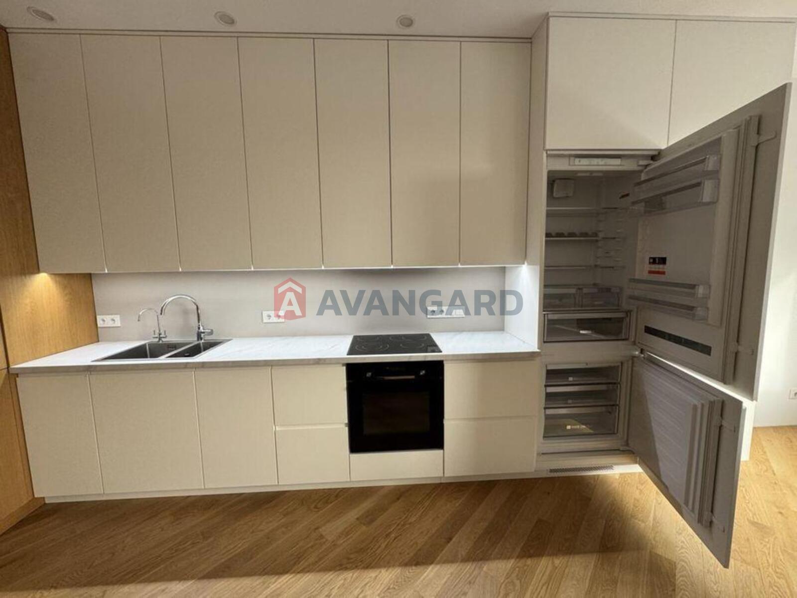 4 ��. ��������, 110/-/30 ��. �., 6/24 ������ ���� 4