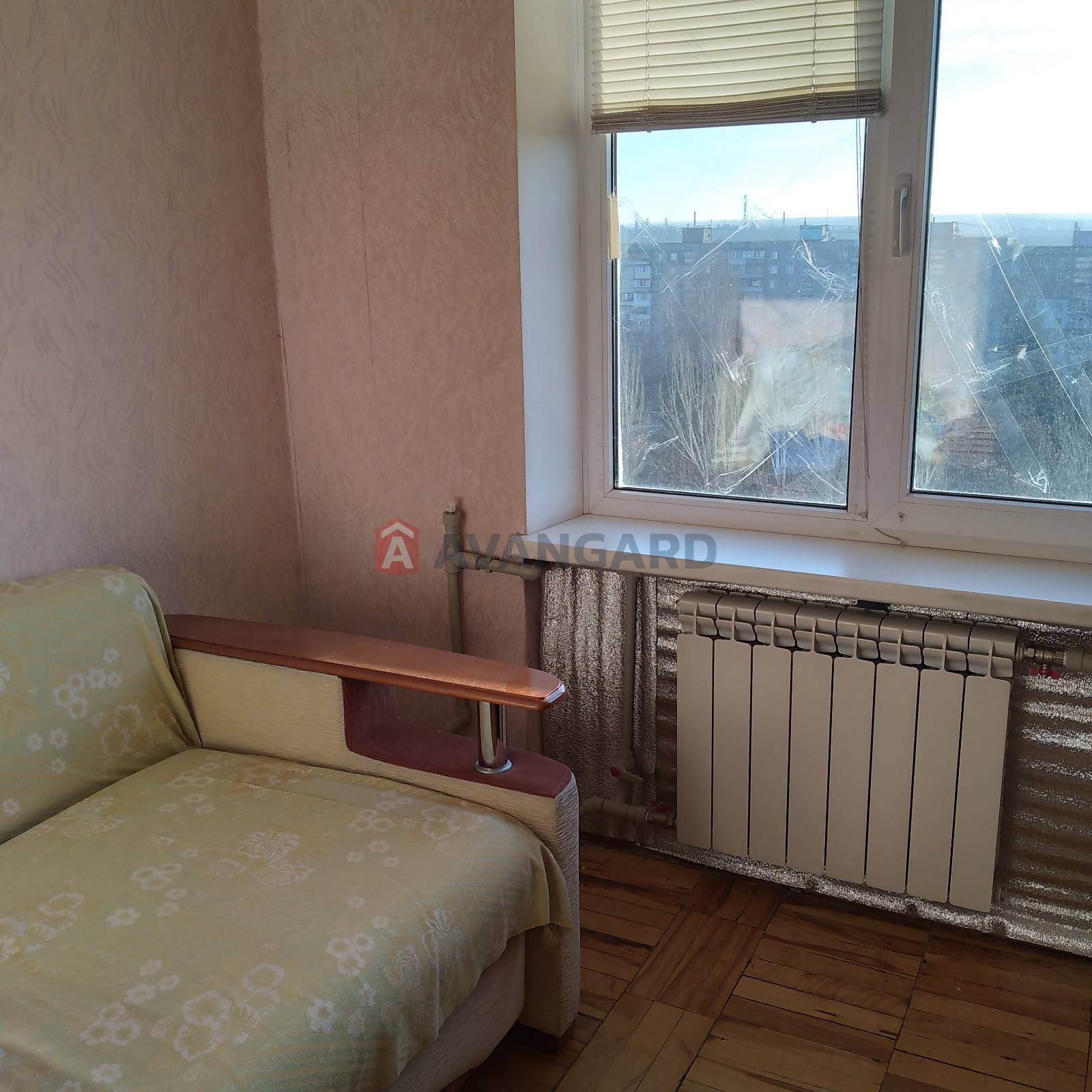 3 . , 64/37/8 . ., 9/9   17