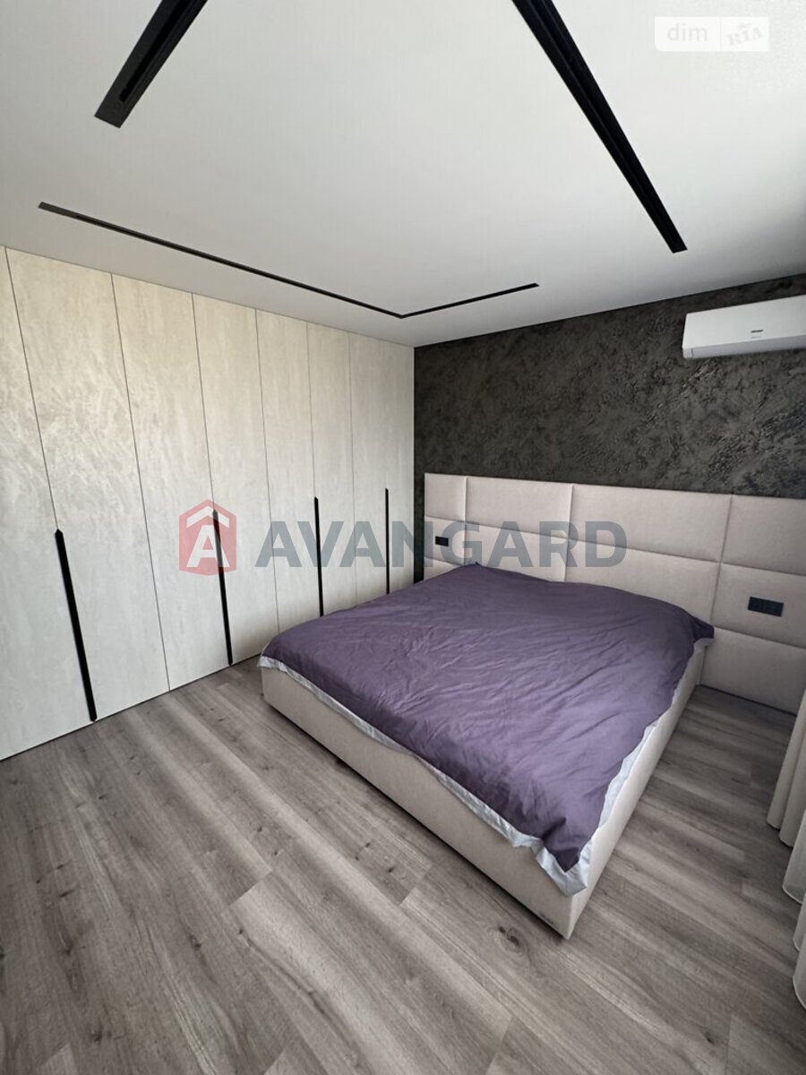 3 ��. ��������, 97/60/17 ��. �., 5/6 ������ ���� 6