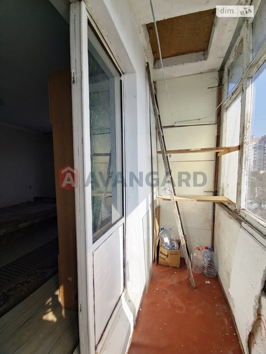 1 ��. ��������, 31/17/6 ��. �., 7/9 ������ ���� 6