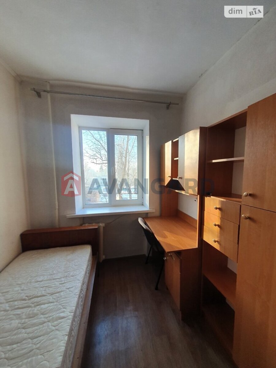 3 ��. ��������, 55/40/5 ��. �., 3/5 ������ ���� 15