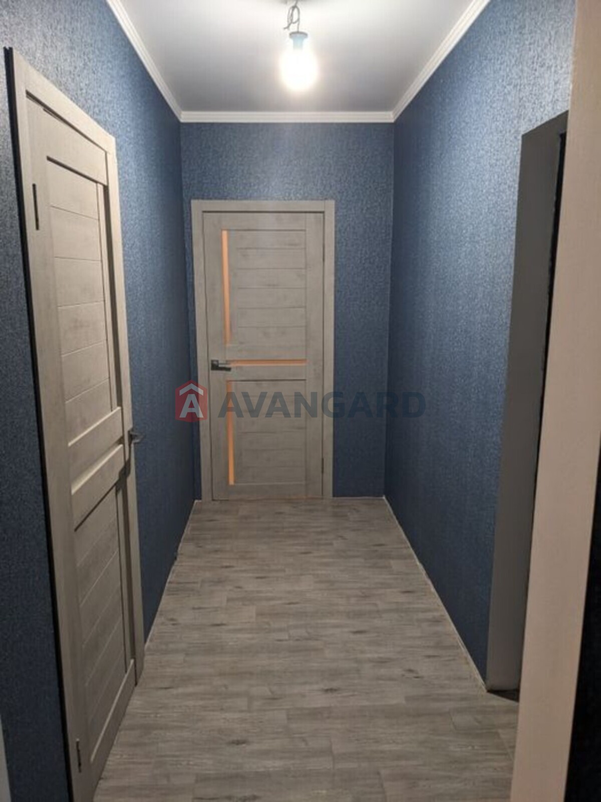 2 ��. ��������, 53/-/9 ��. �., 10/10 ������ ���� 3