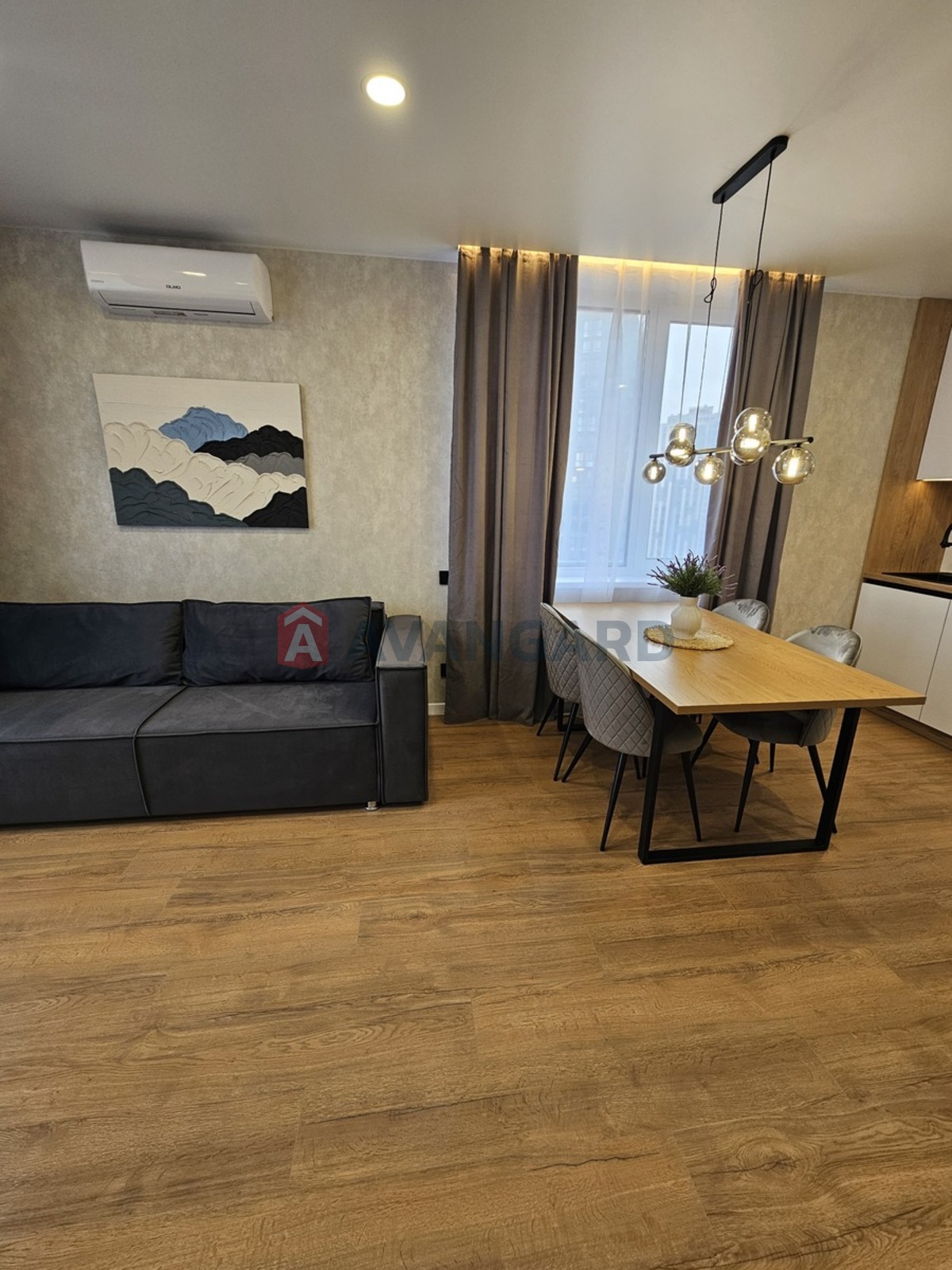 1 ��. ��������, 43/13/23 ��. �., 15/20 ������ ���� 7