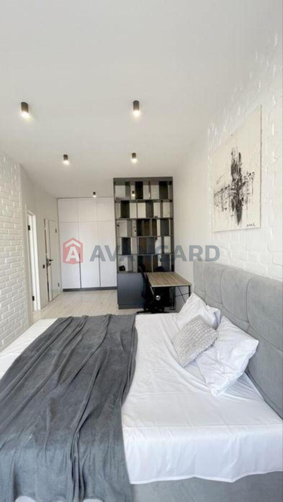 2 ����. ��������, 32/-/10 ��. �., 5/10 ���� ���� 13