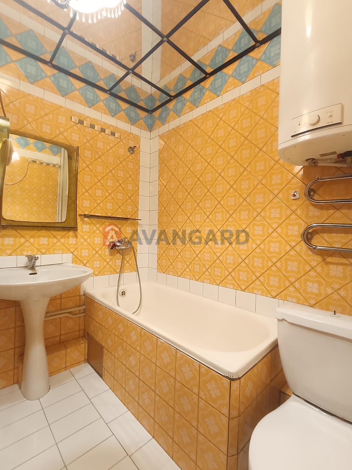 4 ��. ��������, 88/57/7,3 ��. �., 7/9 ������ ���� 11