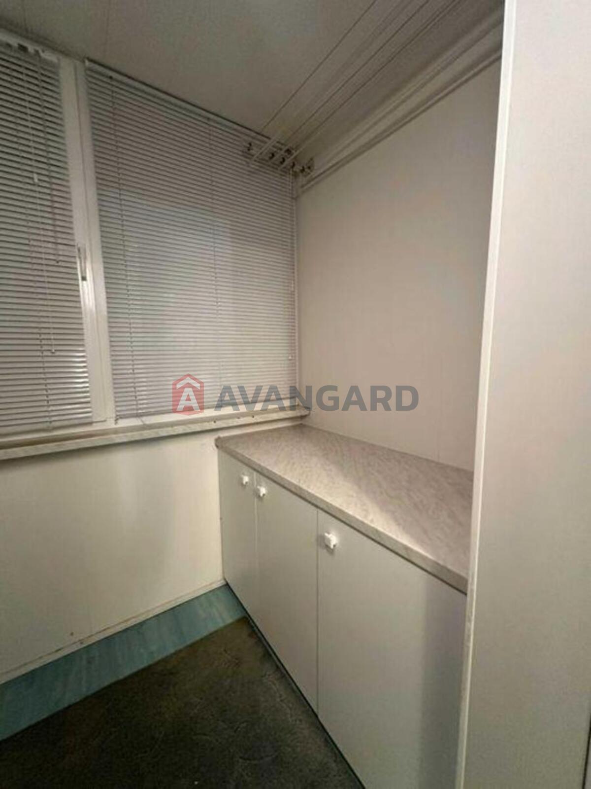 3 ��. ��������, 82/-/16 ��. �., 3/12 ������ ���� 13