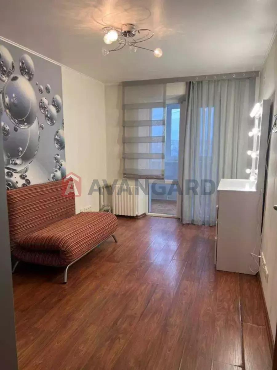 3 ��. ��������, 63/-/11 ��. �., 9/9 ������ ���� 3