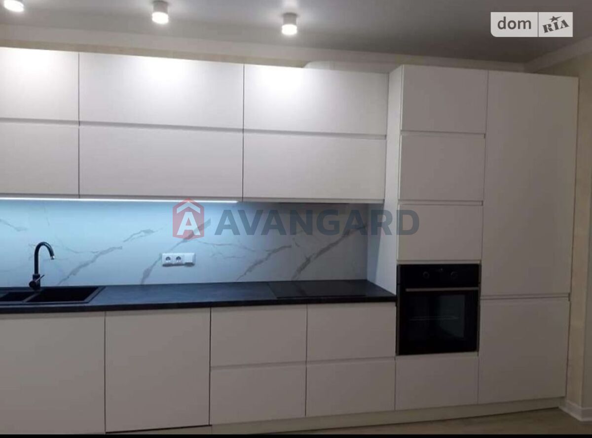 3 ����. ��������, 119/92/27 ��. �., 2/5 ���� ���� 8