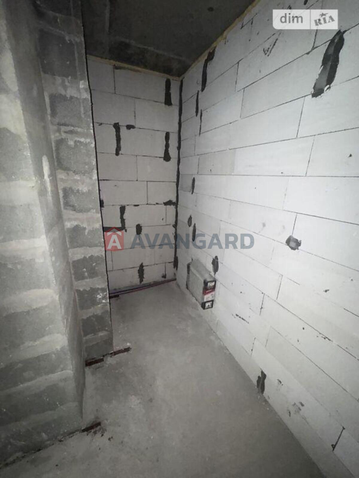 2 ��. ��������, -/-/- ��. �., 10/11 ������ ���� 11