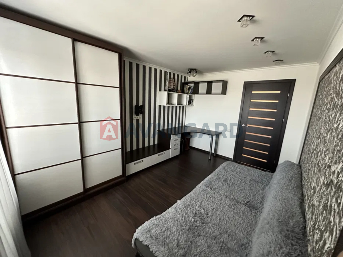 2 ��. ��������, 53/-/9 ��. �., 6/9 ������ ���� 3