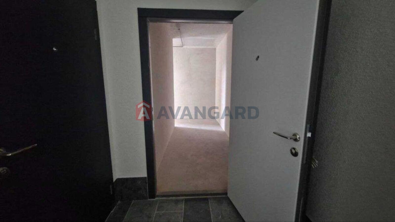 1 ��. ��������, 38/-/15 ��. �., 13/18 ������ ���� 7