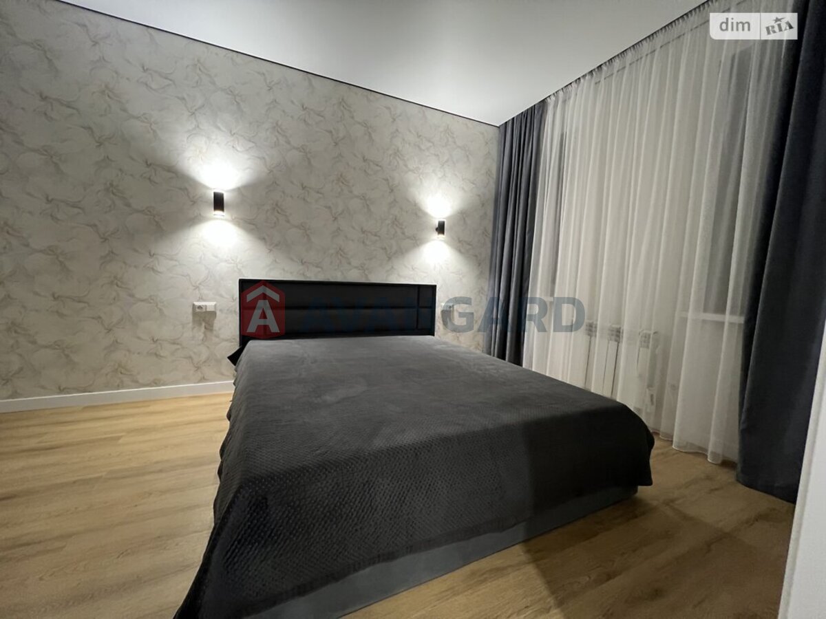 1 ��. ��������, 48/-/- ��. �., 5/8 ������ ���� 21